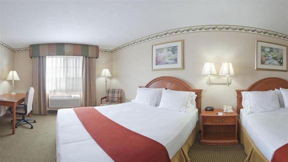 Holiday Inn Express Hotel & Suites Defiance By Ihg Luaran gambar