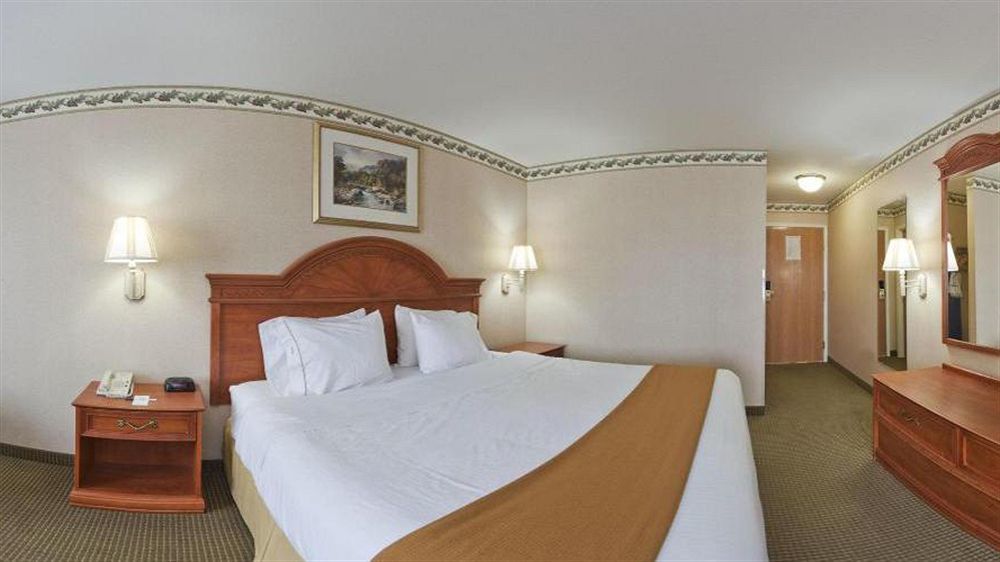 Holiday Inn Express Hotel & Suites Defiance By Ihg Luaran gambar